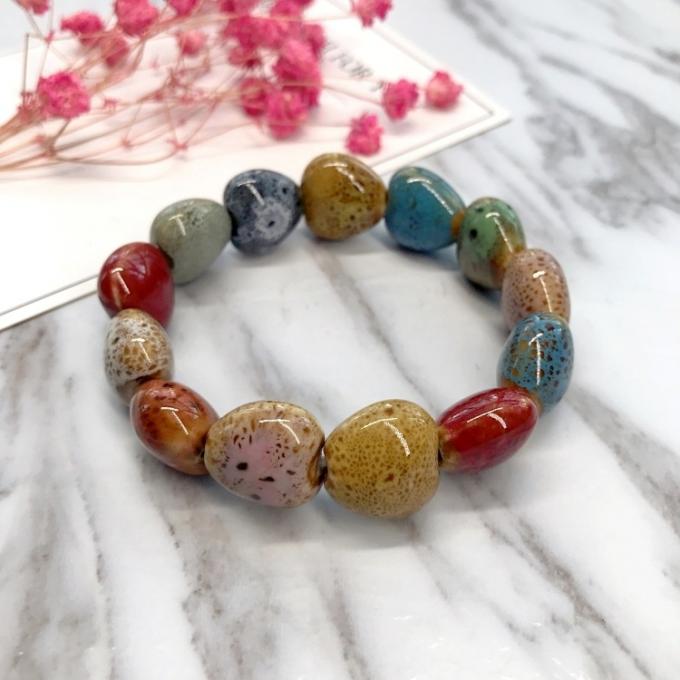 Estilo &eacute;tnico Venta de coraz&oacute;n de alta temperatura Esmalte de flores Esmalte de cer&aacute;mica de color Brazalete cer&aacute;mico Retro Brazalete pintado de m&uacute;ltiples estilos