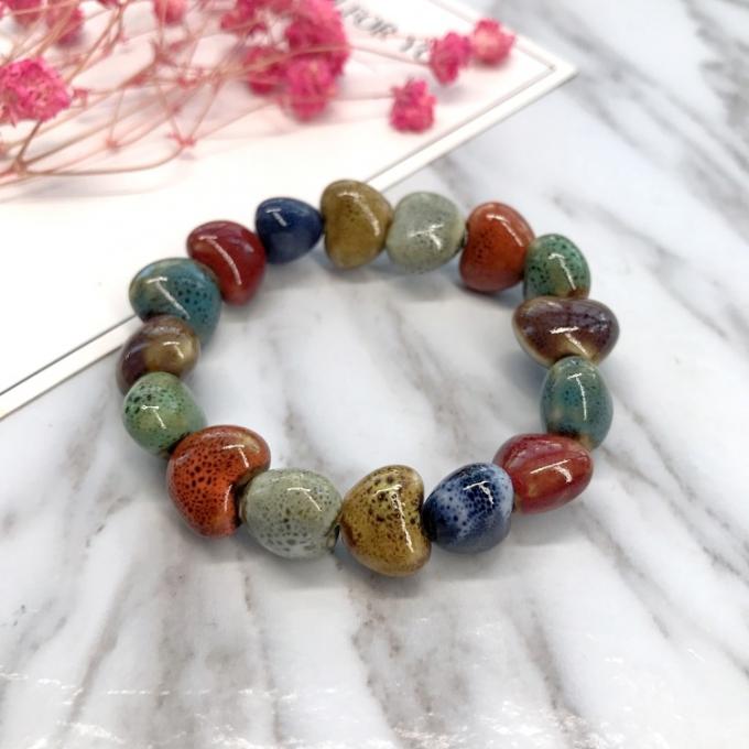 Estilo &eacute;tnico Venta de coraz&oacute;n de alta temperatura Esmalte de flores Esmalte de cer&aacute;mica de color Brazalete cer&aacute;mico Retro Brazalete pintado de m&uacute;ltiples estilos