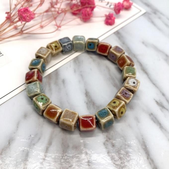 Estilo &eacute;tnico Venta de coraz&oacute;n de alta temperatura Esmalte de flores Esmalte de cer&aacute;mica de color Brazalete cer&aacute;mico Retro Brazalete pintado de m&uacute;ltiples estilos